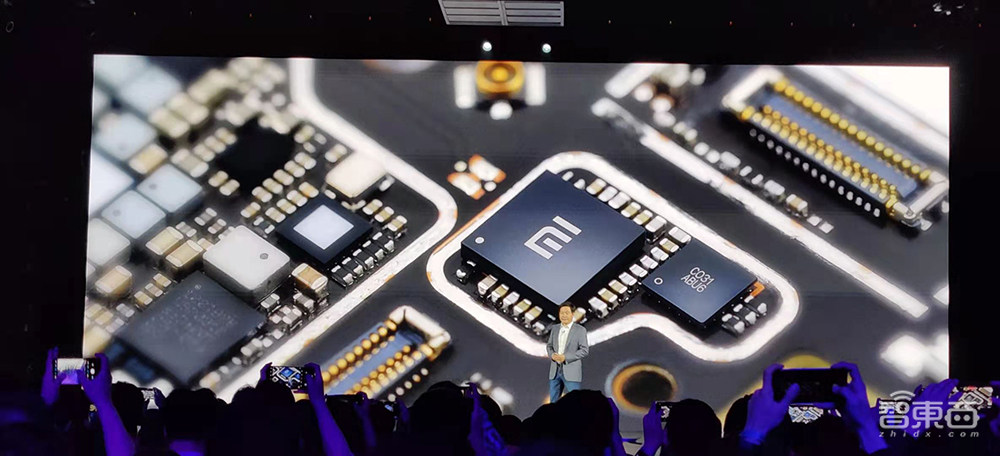 10年再造一个小米！雷军挂帅造车，澎湃芯片复活，MIX折叠屏回归