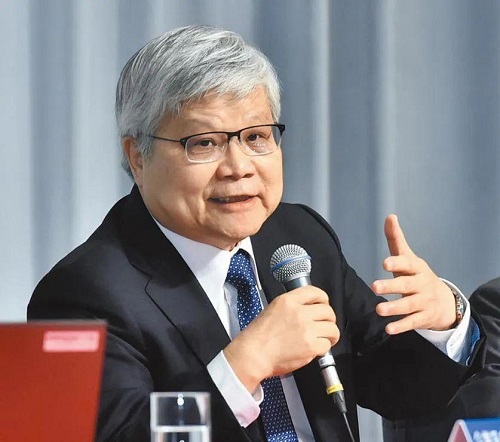 AI权力榜洗牌:梁文锋、任正非、王兴兴和黄仁勋,一起上榜了,华人力量攀升!