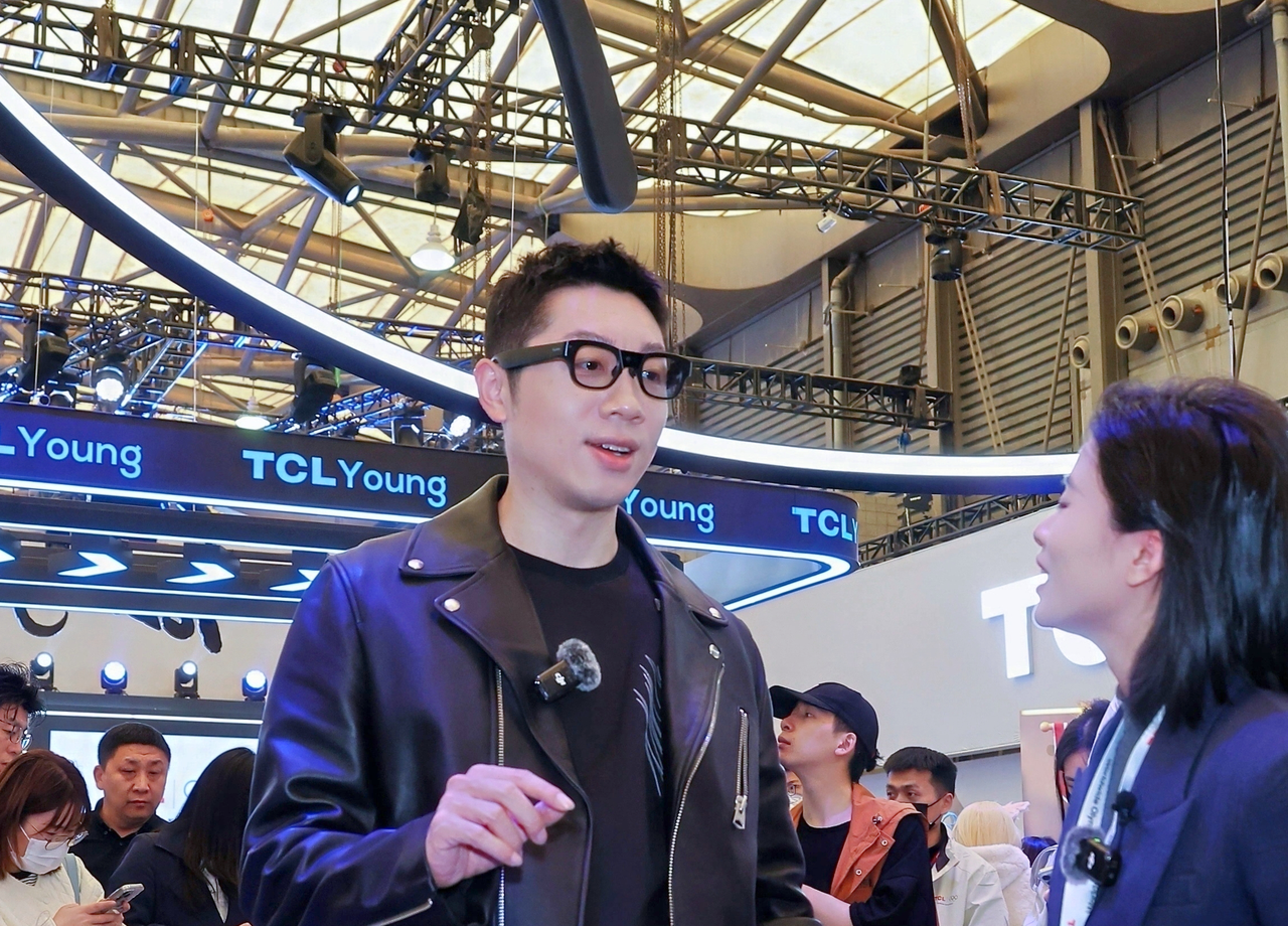 全球首个“不用扫码”的支付来了,谁说AI眼镜没有杀手级应用?