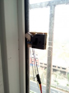 用树莓派+网上买的一个PM2.5检测小模块DIY个能自己发微博的空指站