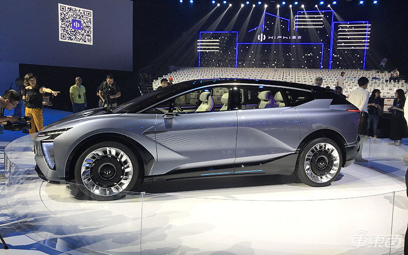 丁磊造車(chē)交卷！華人運(yùn)通首款量產(chǎn)車(chē)亮相 外形炫酷能跑600公里