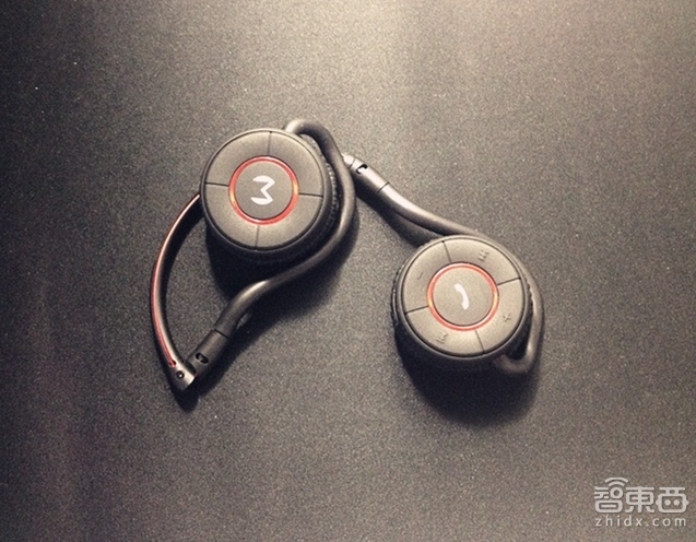 戴上后简直想冲出去跑步 – 魔调智能无限运动耳机体验