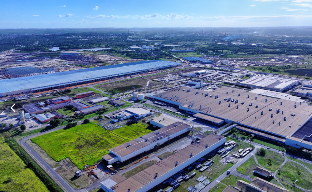 比亚迪巴西工厂首车下线！总投资71亿人民币，规划产能15万辆