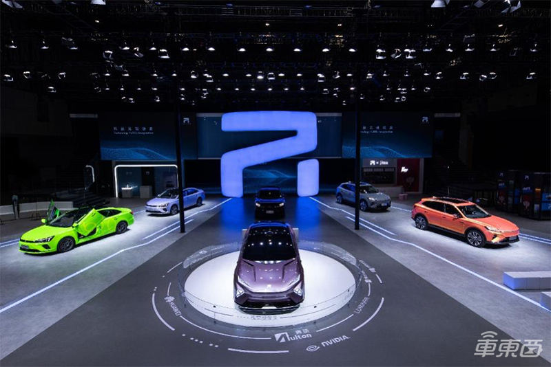 周杰伦全息影像现身，ES33领衔R汽车上海车展