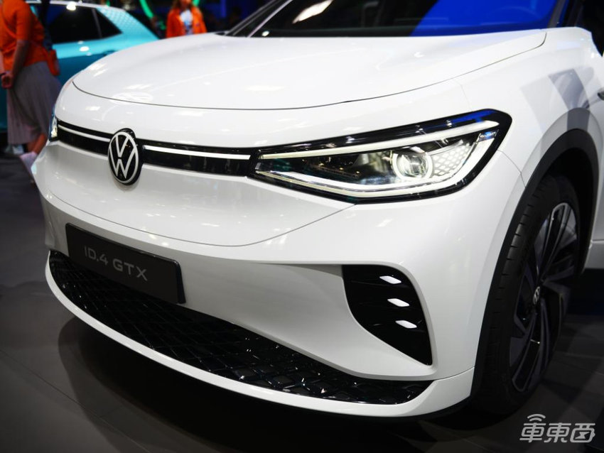 BBA组队秀电动豪车,纯电迈巴赫电动大G都来了,这谁顶得住?