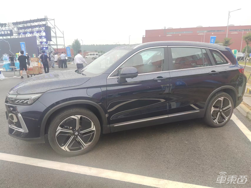 创维EV6超充版发售,15.68万起售,800V超充版8分钟补能400公里