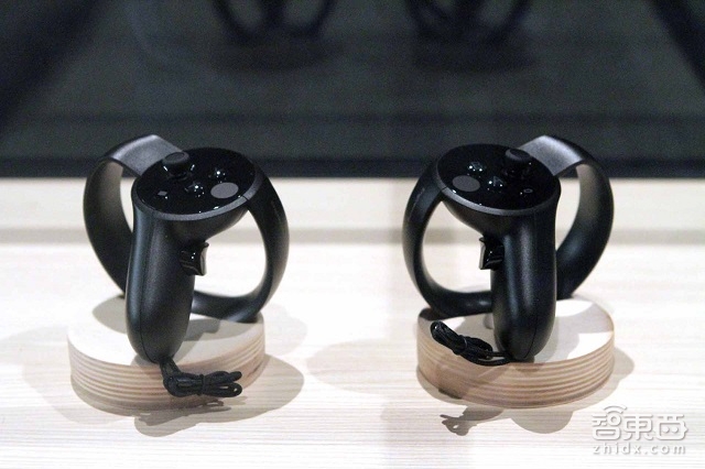 Oculus Touch优点缺点汇总:抓东西很容易 不存在延迟