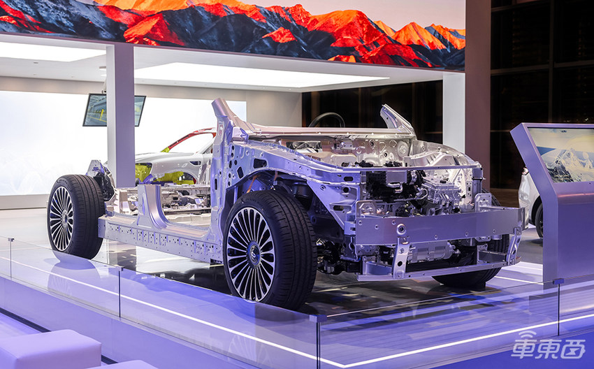 38天行驶15000公里!问界横跨亚欧大陆,从车间到车展