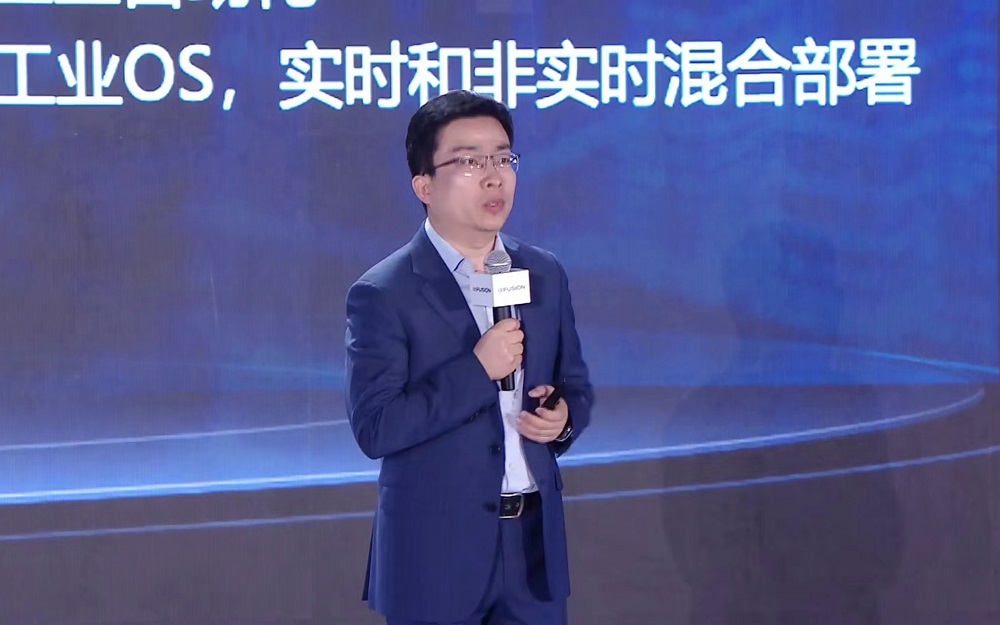 超聚变CEO刘宏云：从“活下来”到“冲上去”，业务规模超400亿，押注智能体时代