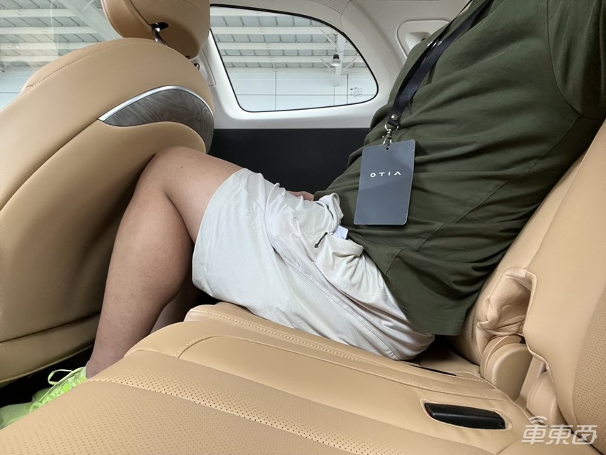 理想ONE迎最强对手！华为加持的问界M7发布，31.98万起售