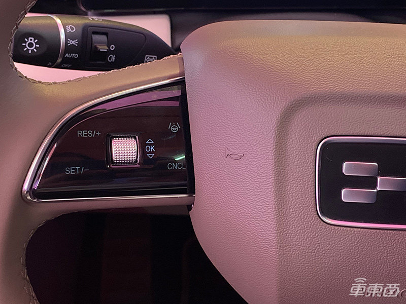 爱驰U5上市19.7万开卖 CTO首次回应欧洲碰撞测试3星问题