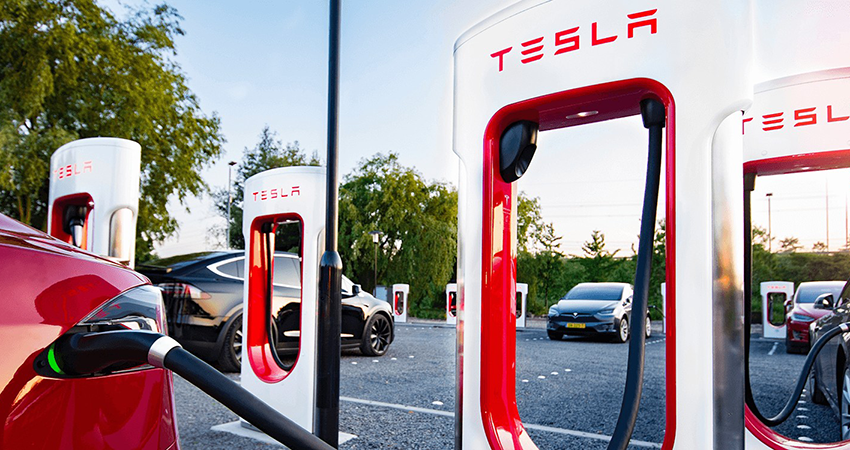 特斯拉最强充电桩来了！功率提至350kW，本季度正式推出