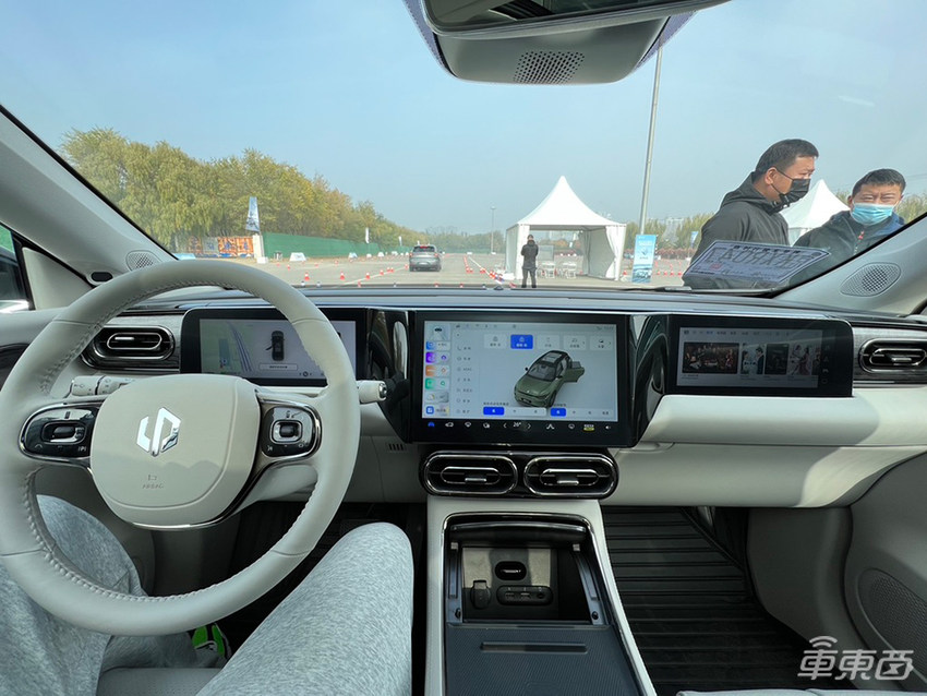 硬件全自研,标配L2,零跑C11是20万以下最能打的纯电SUV吗?