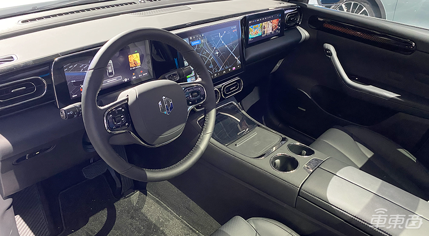 零跑纯电SUV上市:续航610公里标配L2,要做半价Model Y