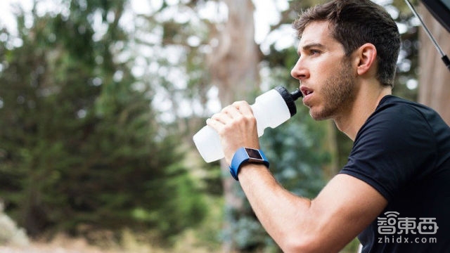 外媒吐槽智能手环:真正的硬伤其实是数据测不准