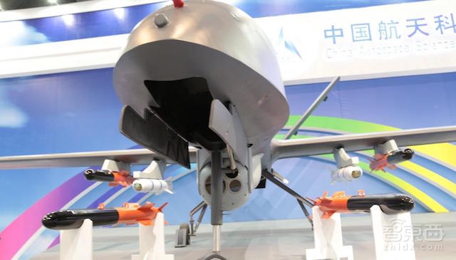 我国自研察打一体机 彩虹五号首飞成功
