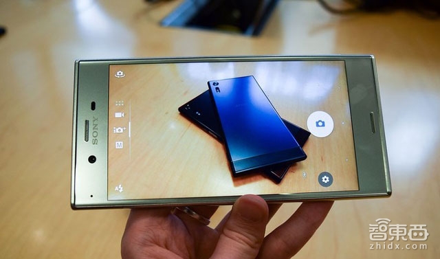 智东西晚报:SpaceX火箭发射前发生爆炸 Note7电池门发酵央视报道