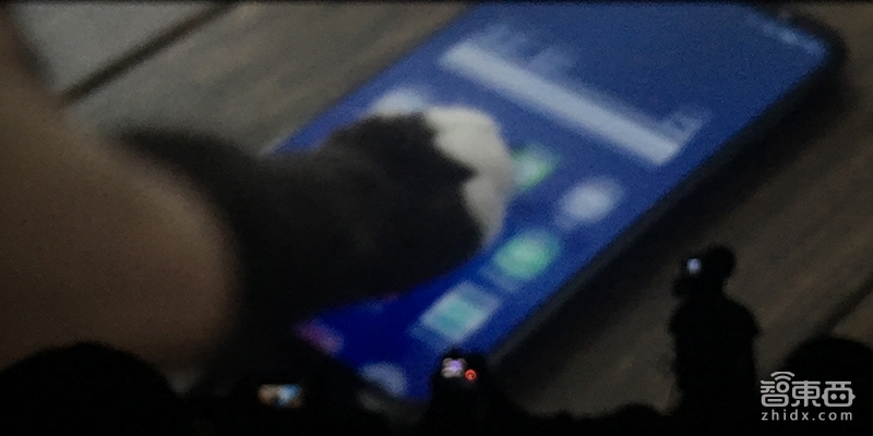 魅族推出反刘海屏旗舰机 这一次黄章要大试牛刀