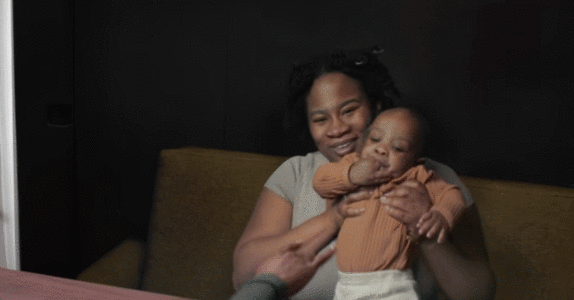 谷歌造出超酷“魔镜”:真人全息投影,宛如面对面聊天,要颠覆视频通话方式!