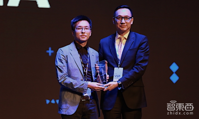 黄仁勋致谢NVIDIA获得GTIC AWARDS年度变革力量 宣称AI是过去20年最强大技术