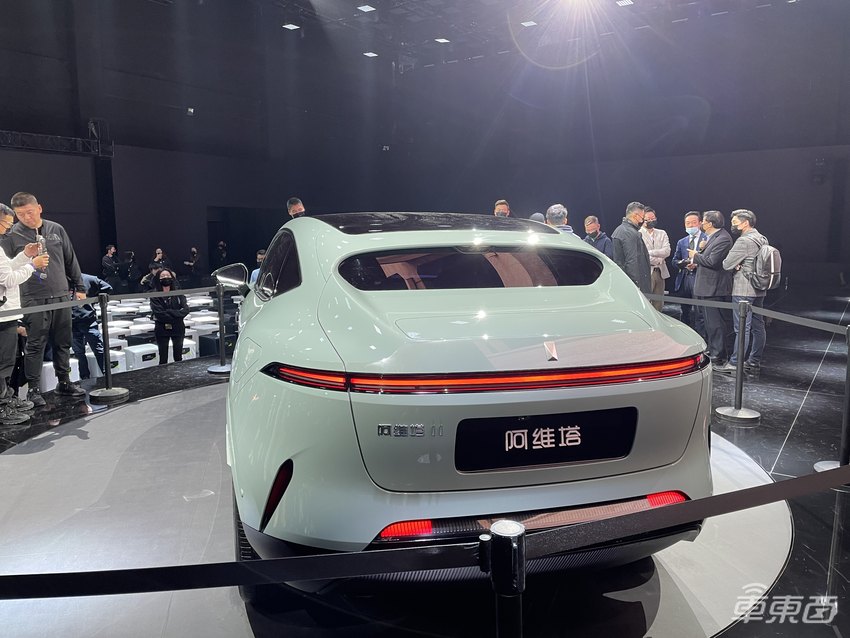 华为宁德时代联手造车：首款车型续航700公里，明年三季度交付