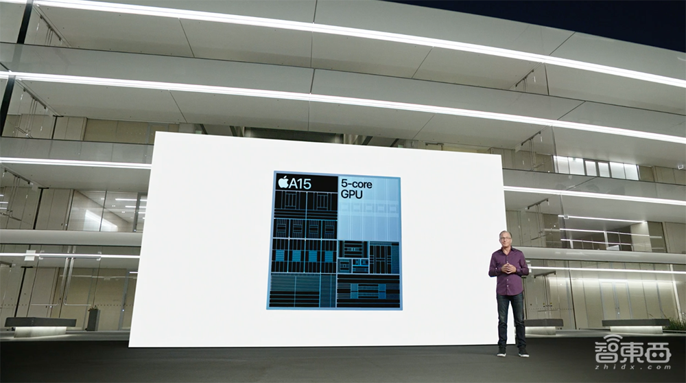 手机“芯皇”登场!苹果A15仿生芯片大杀四方,CPU性能涨50%