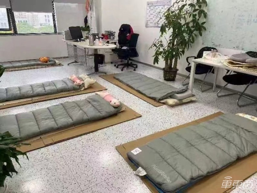 汽车工业面临停工风险!何小鹏余承东已拉响警报