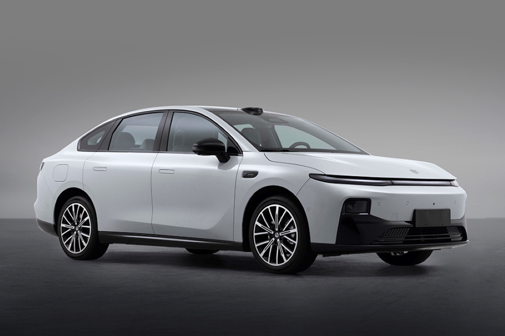 11万级就有激光雷达！零跑B01 8.98万开卖，支持通勤领航辅助