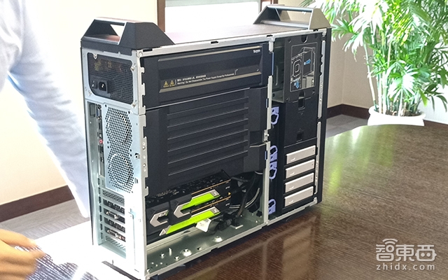 曙光和英伟达合推的这台“电脑”卖20万,专为AI开发、工业渲染打造
