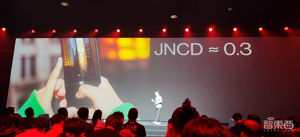 一加2020首场线下发布会:屏幕“拉直”,65W快充补齐,一加8T 3399交朋友