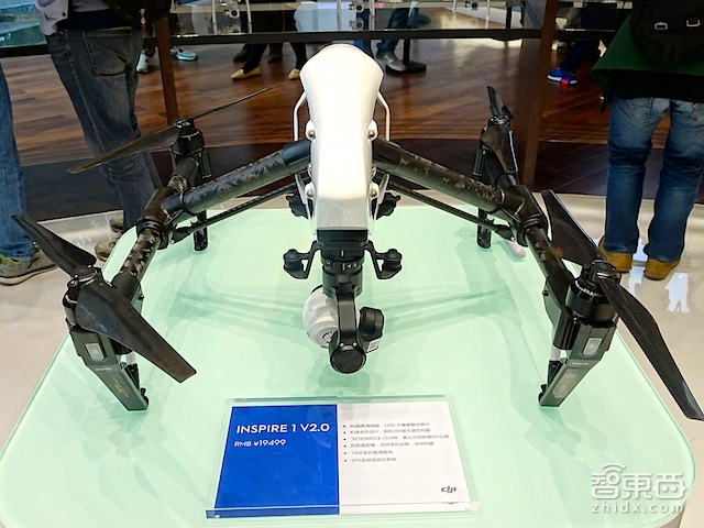 探访大疆首家直营旗舰店 植保无人机明春上市