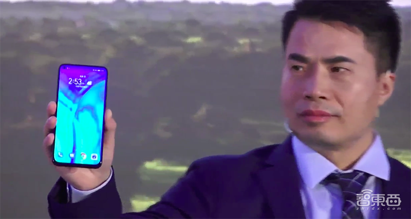 首个屏下摄像头手机现身！荣耀推出三项手机黑科技