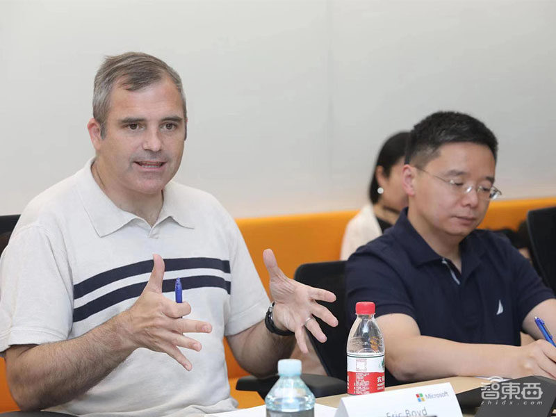 对话微软AI平台负责人：详解Azure AI三大领域、中国业务和投资OpenAI背后
