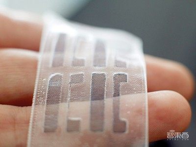 最新电子皮肤能监测新冠!《Nature》专栏复盘电子皮肤蜕变史