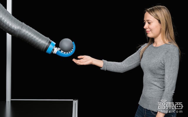 德国Festo再出3款仿生机器人黑科技:触手、象鼻、手臂