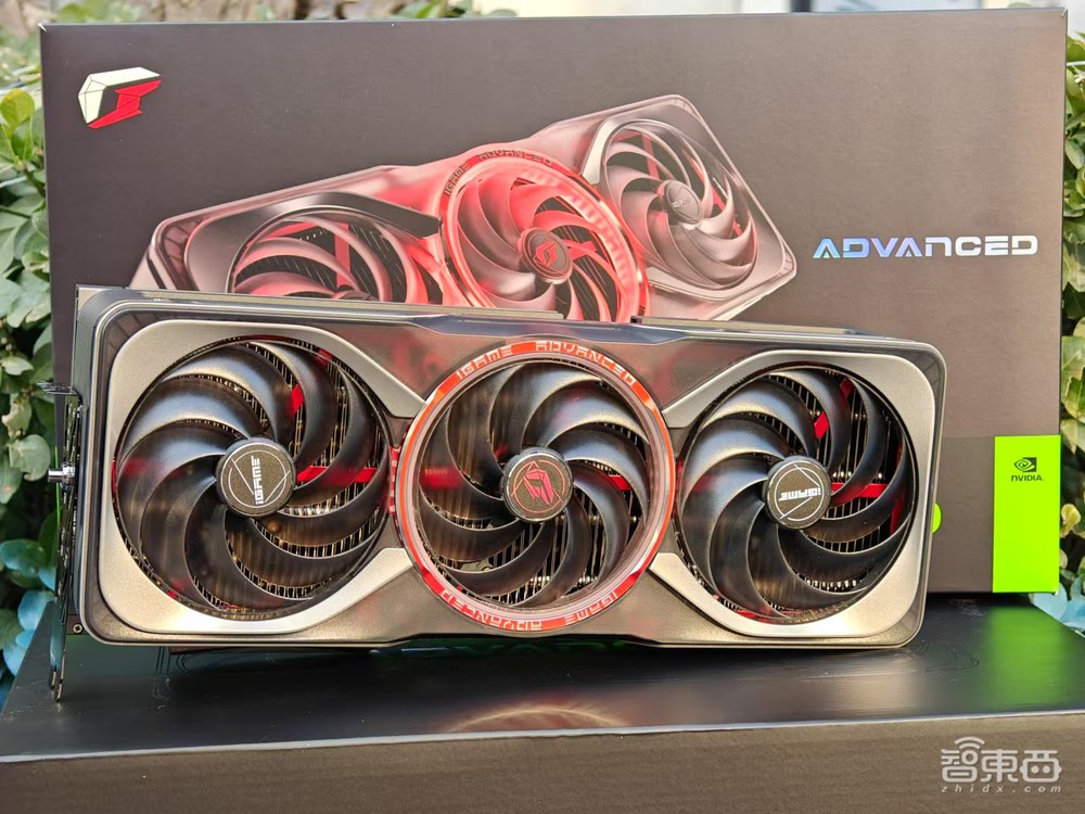 最强AI显卡一手实测！英伟达RTX 5090 D满满狠活：老黄诚不我欺