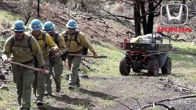 CES汽车黑科技扎堆！奥迪车震本田搬砖，还有汽车要上天