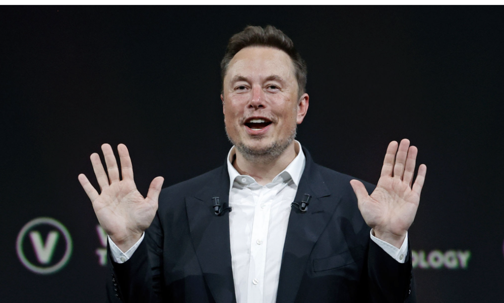 苹果Siri升级搁浅：轻资产路线受阻，缺自研芯、数据中心、训练数据