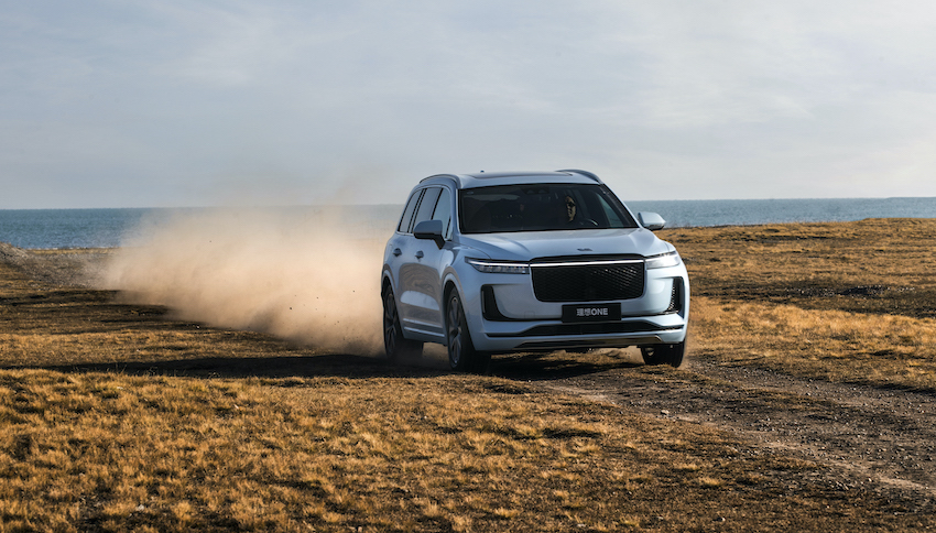 理想公布车辆升级计划：新增货车并线预警，还有硬件更新专治“断轴”