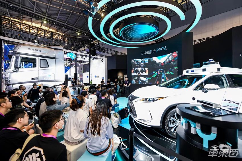 小马智行新进展：无人出租入沪，智能卡车进京