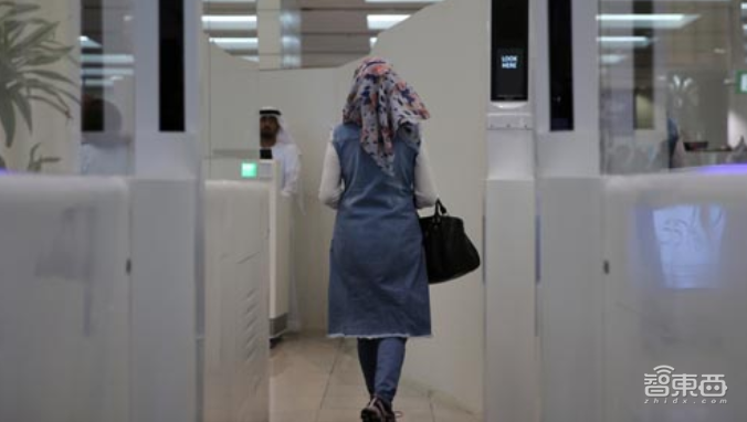 迪拜要建世界AI程度最高的机场：安检不用人，登机不排队