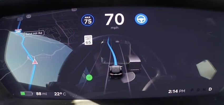 特斯拉推出全新Navigate on Autopilot 车辆无需确认即可自动变道