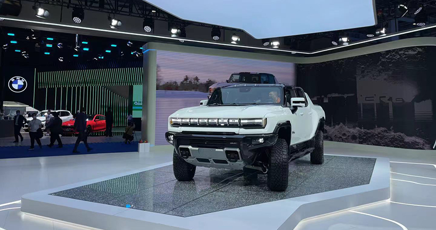 打卡进博会汽车展馆：纯电悍马国内首次亮相，丰田大秀氢能源车
