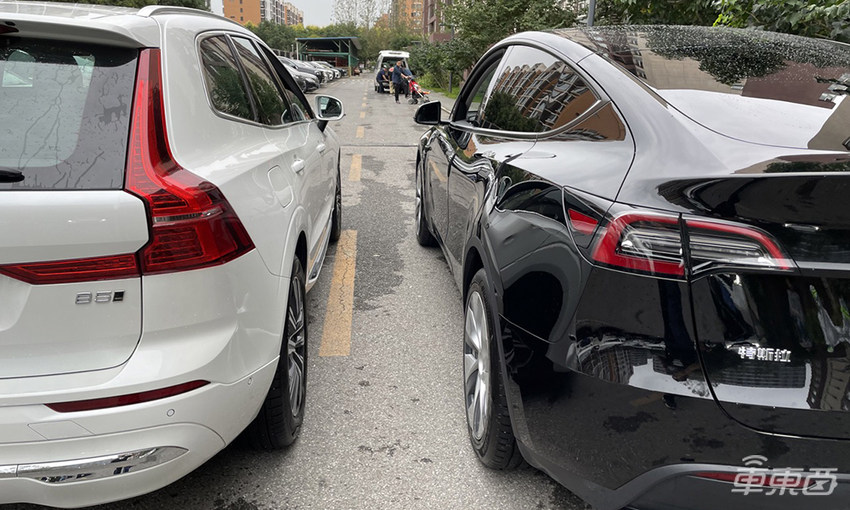 沃尔沃XC60对比特斯拉Model Y试驾,不同的优雅和智慧