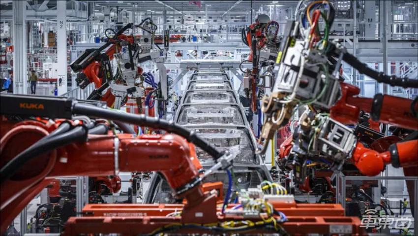 雷军百万美元重奖汽车一体压铸技术！