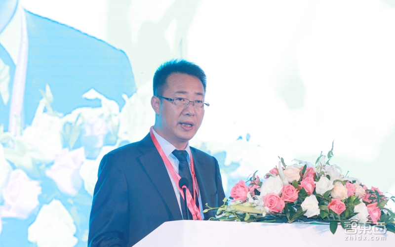 一文看干货!国内首场智能汽车供应链创新峰会引爆重庆,千人会场座无虚席