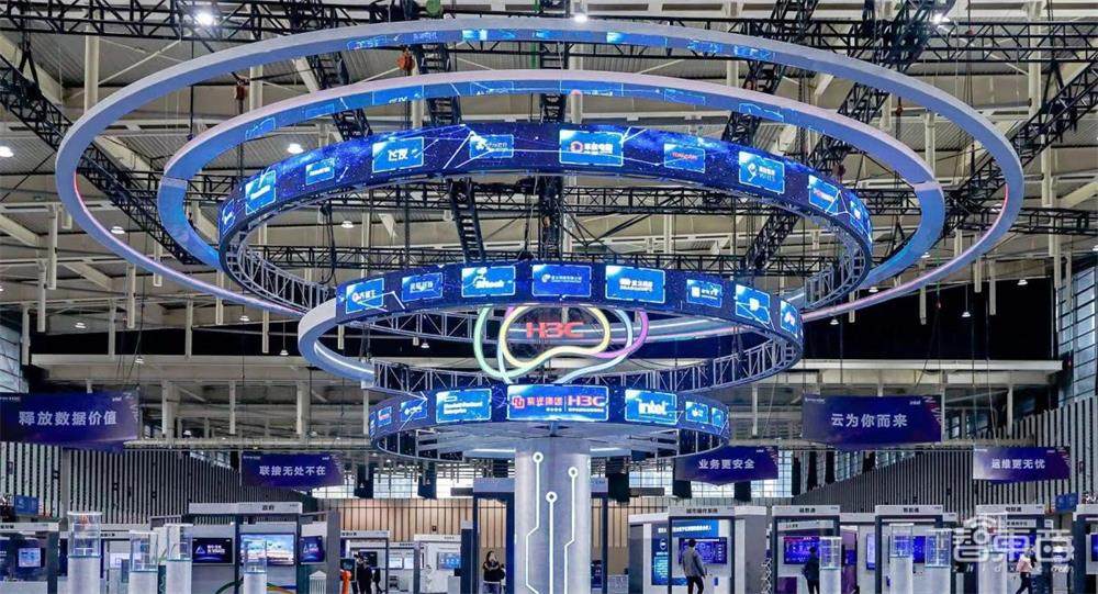 紫光华智AI视觉中枢解读：四大技术战略，直击AI落地三大痛点