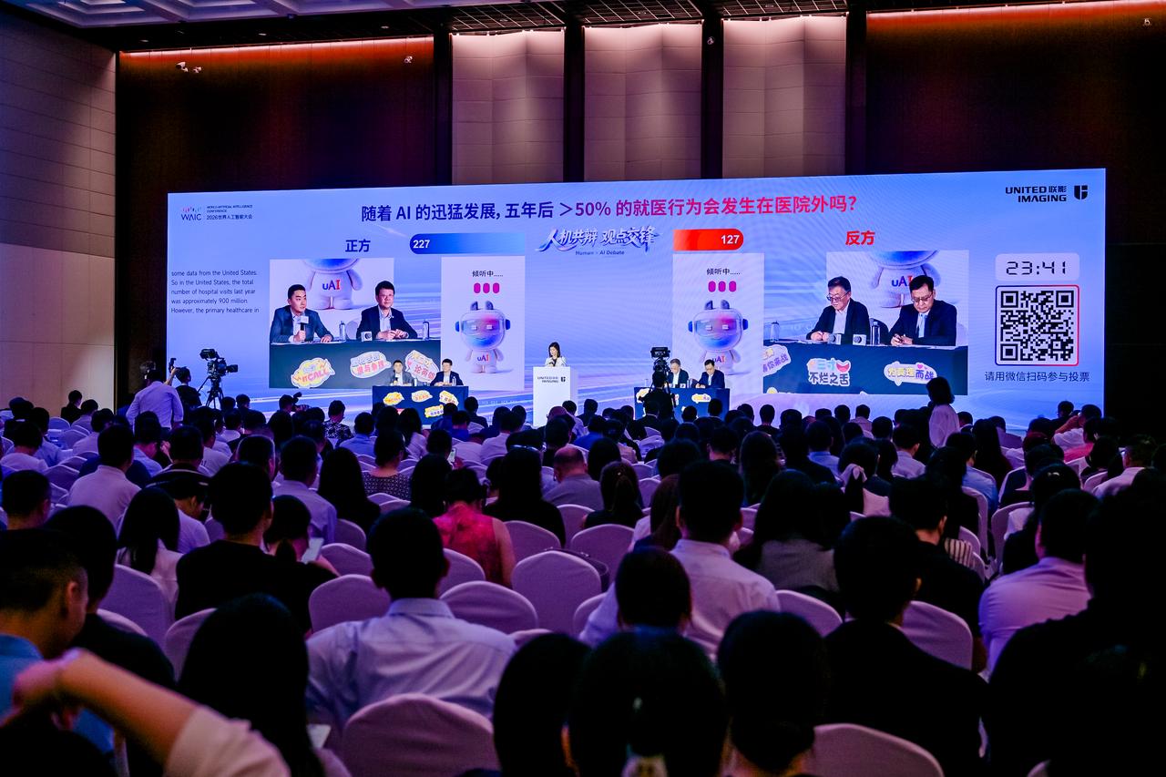 对话联影集团薛敏:医疗AI正在从模型竞争,走向医疗体系的重构
