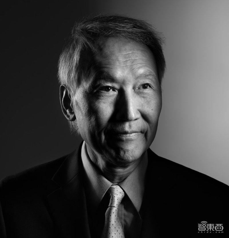 IEEE授勋胡正明:为摩尔定律续命几十年的男人