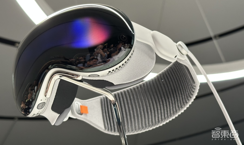 为了现在就拥有苹果Vision Pro，我要花45万